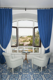Surriento Suites