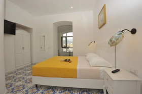 Surriento Suites