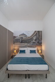 Palazzo Caracciolo Del Sole