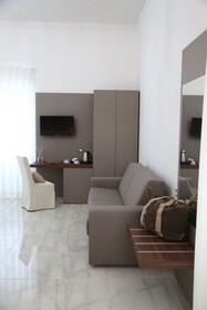 Palazzo Caracciolo Del Sole