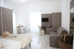 Palazzo Caracciolo Del Sole