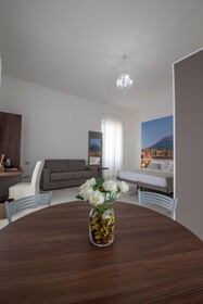 Palazzo Caracciolo Del Sole