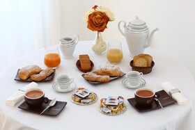 Palazzo Caracciolo Del Sole