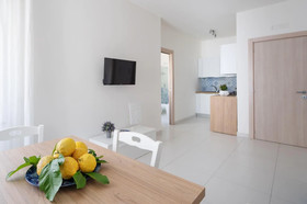 Smiling Apartments