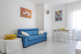 Smiling Apartments