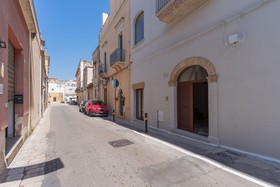 Palazzo Alma luxury rooms by BarbarHouse