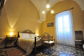 Felline In Bed & Breakfast