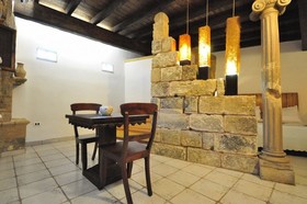 Felline In Bed & Breakfast