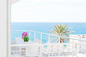 Galileo Suites & Apartments