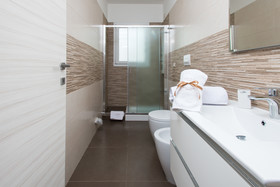 Galileo Suites & Apartments