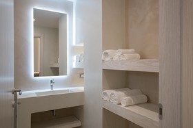 Seven Suite Gallipoli