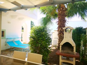 Villino Acqua Marina Vacation Home