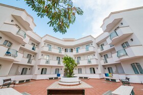 Nicolaus Prime Il Gabbiano Hotel