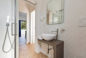 Absolute Suite Apartments