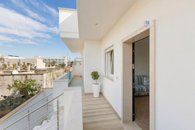 Absolute Suite Apartments