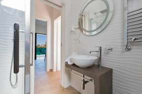 Absolute Suite Apartments