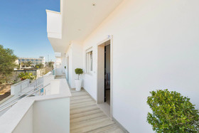 Absolute Suite Apartments