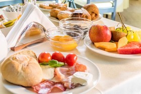 Villa Hermosa Resort