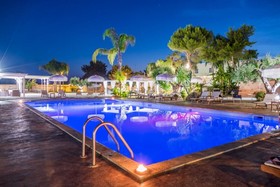 Villa Hermosa Resort