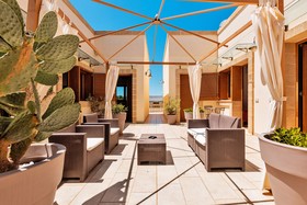 2059 Hotel Roma Tripla