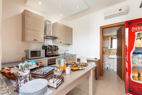 2059 Hotel Roma Tripla