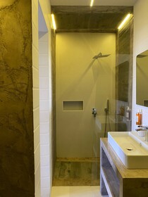 Black Market Hotel