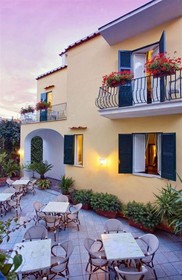 Villa Maria
