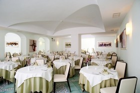 Villa Durrueli Resort & Spa