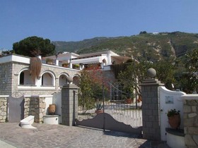Villa Bina
