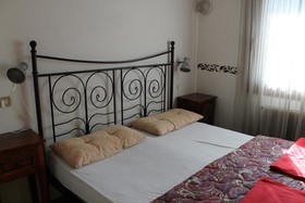 Jolly Residence