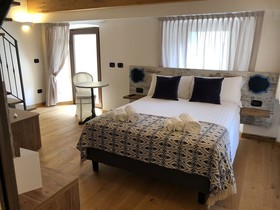Nicomat Rooms