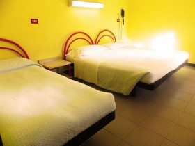 Residence Acero Rosso