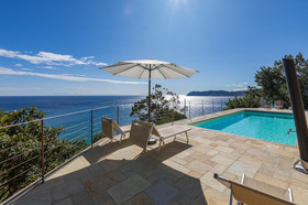 La Sterlizia Di Santa Croce