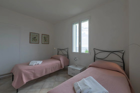 La Sterlizia Di Santa Croce