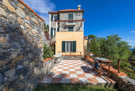 La Sterlizia Di Santa Croce