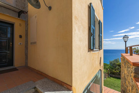 La Sterlizia Di Santa Croce