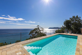 La Sterlizia Di Santa Croce