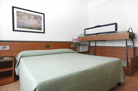 Hotel Adriana
