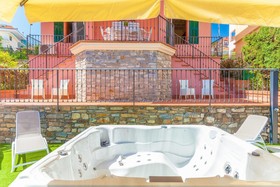 Villa Magnolia Costarainera