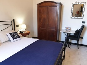 Red and Blues Music Hotel Genova