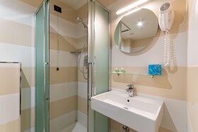 B&B HOTEL Genova Principe