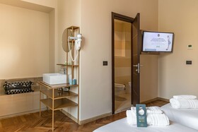 B&B HOTEL Genova Principe
