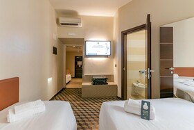 B&B HOTEL Genova Principe