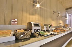 Best Western Premier CHC Airport