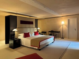 Hotel Palazzo Durazzo Suites