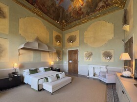 Hotel Palazzo Durazzo Suites