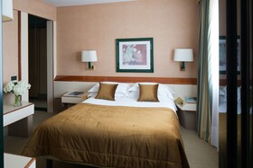Starhotels President