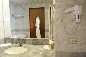 Tower Genova Airport - Hotel & Conference Center