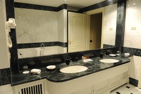 Tower Genova Airport - Hotel & Conference Center