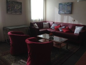 Arianna Hill House
